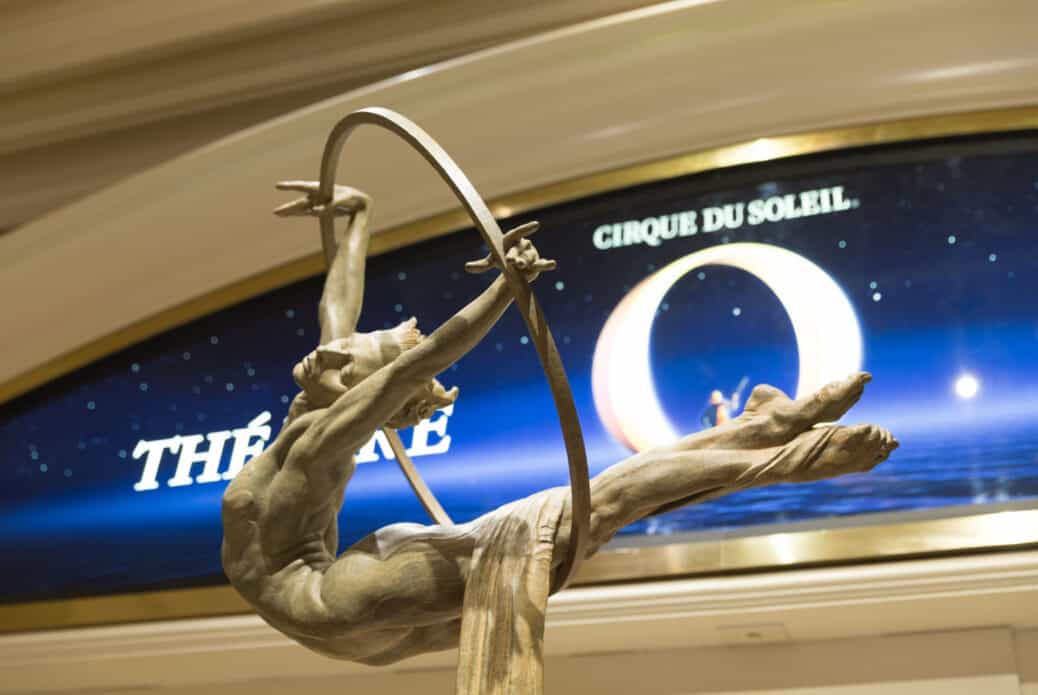 O par le Cirque du Soleil