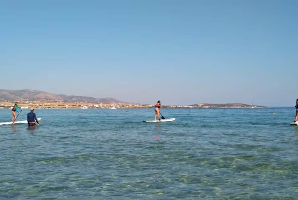 Excursion guidée d'une journée complète en Stand up Paddle à Antiparos