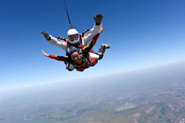 Saut en parachute tandem au Mont-Saint-Michel