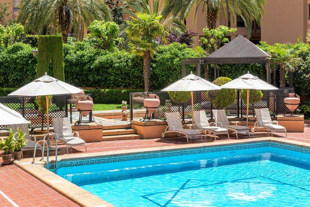 hotel saray pool