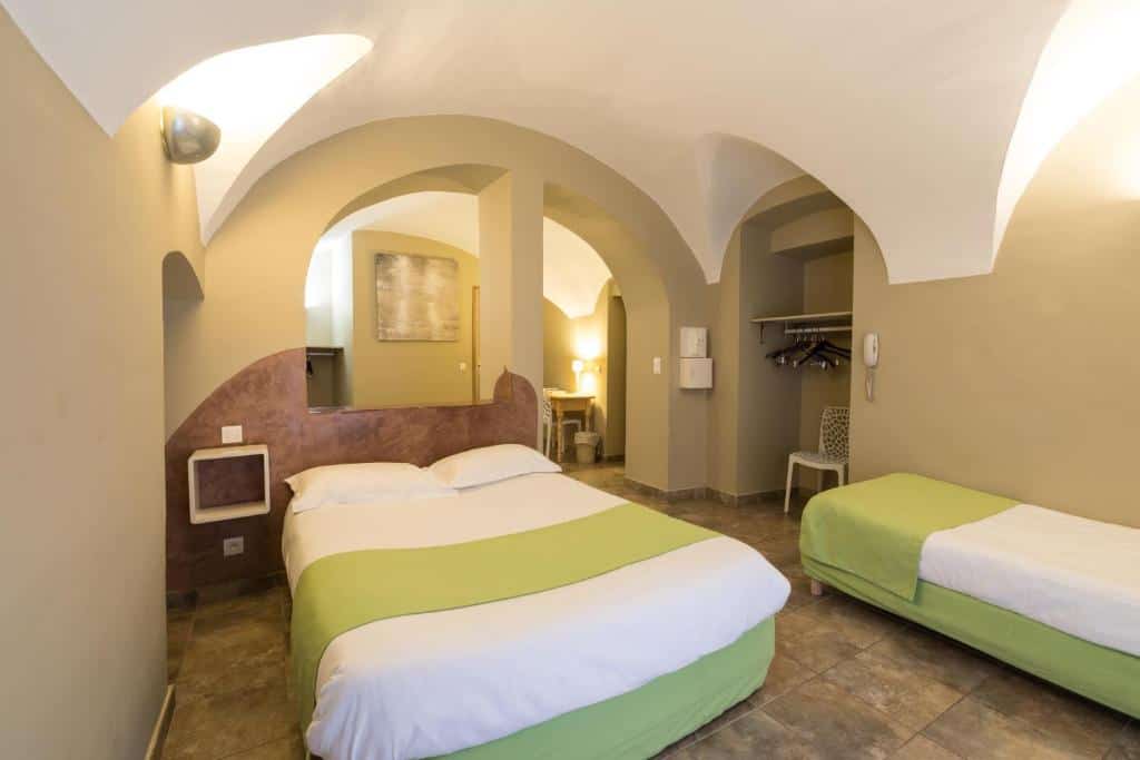 sud hotel restaurant bastia chambre