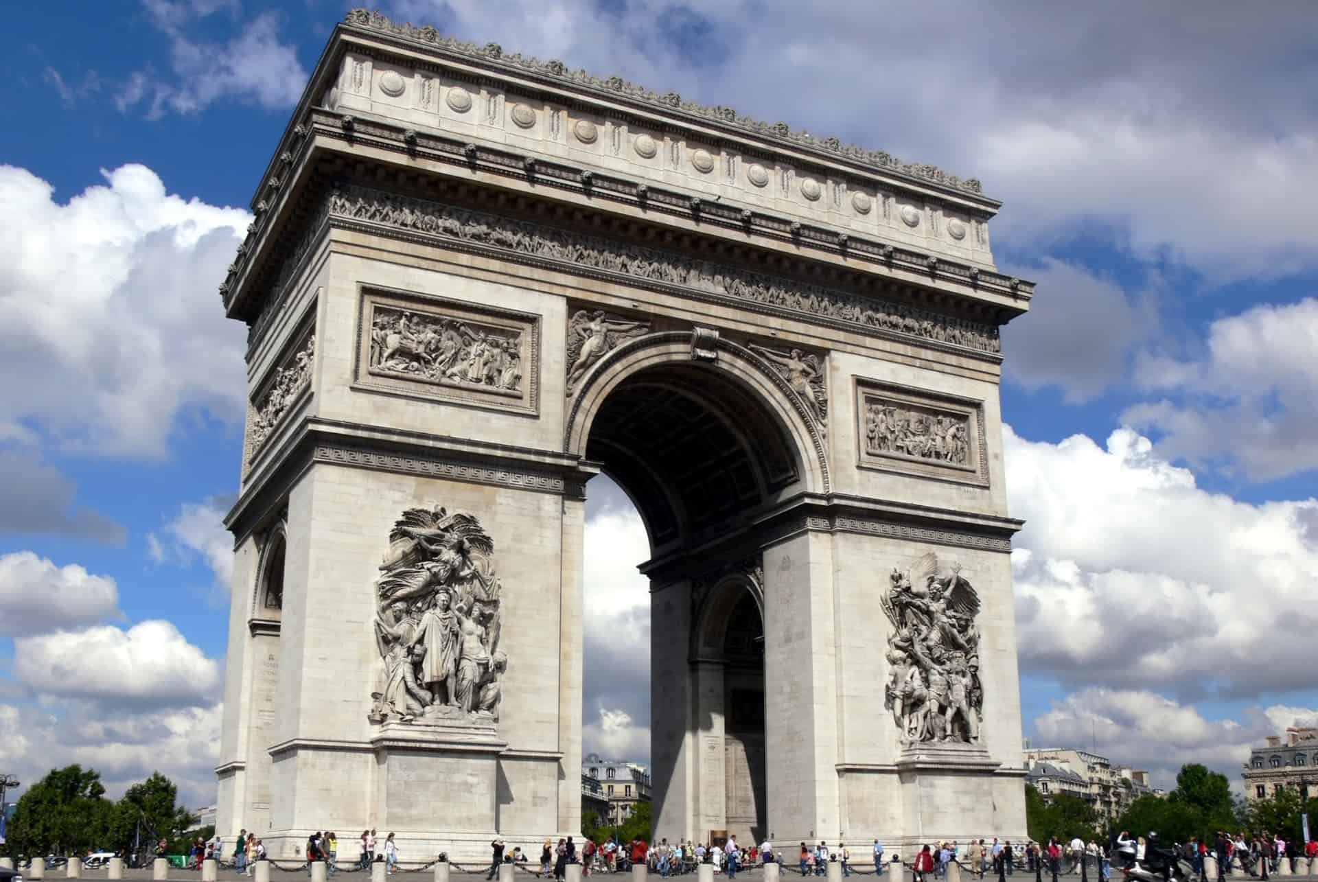 arc de triomphe paris en 2 jours