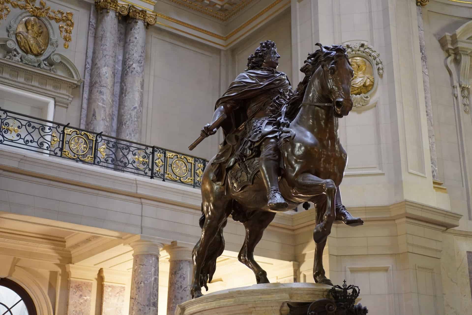 statue equestre musee bode