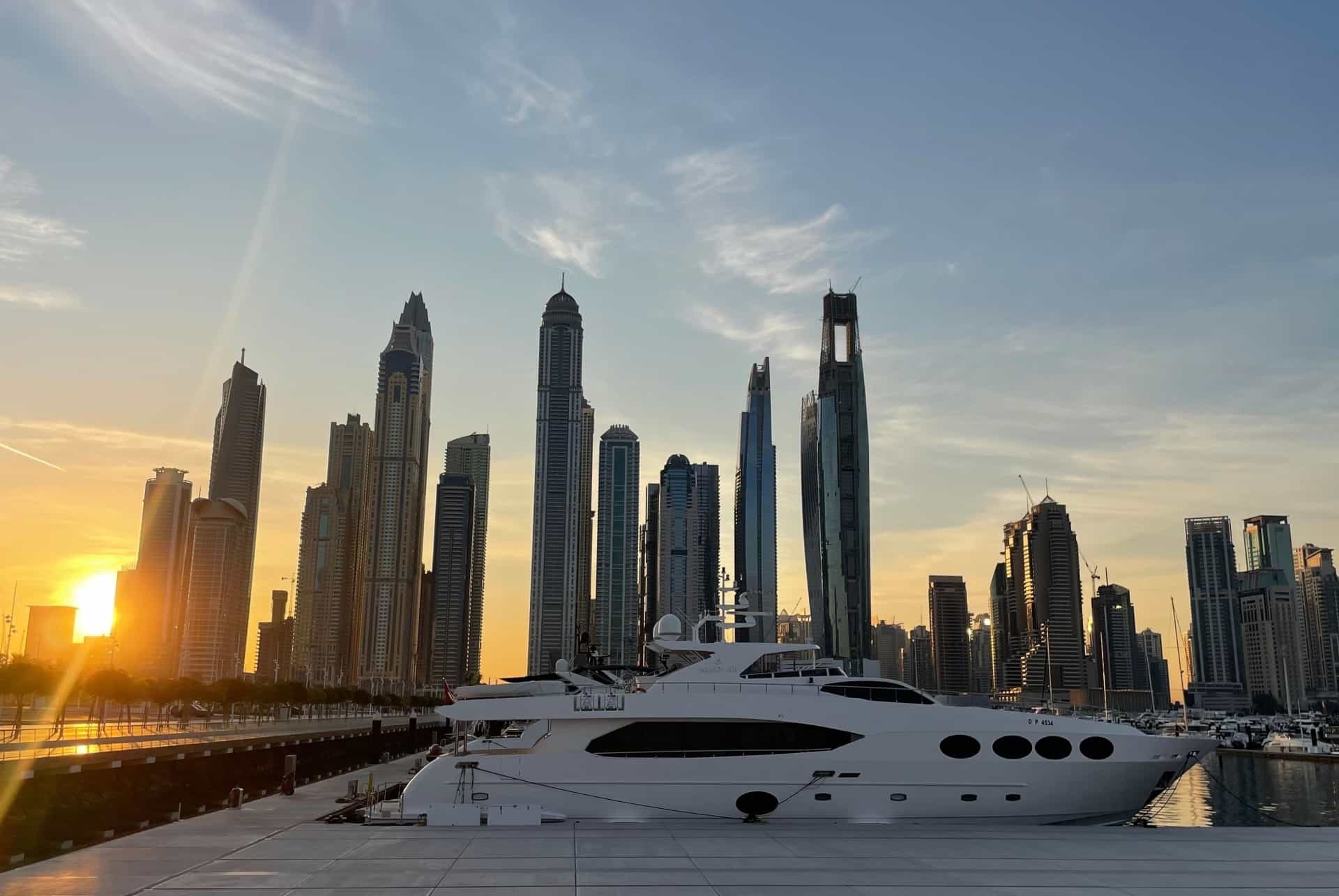 yacht deluxe dubai