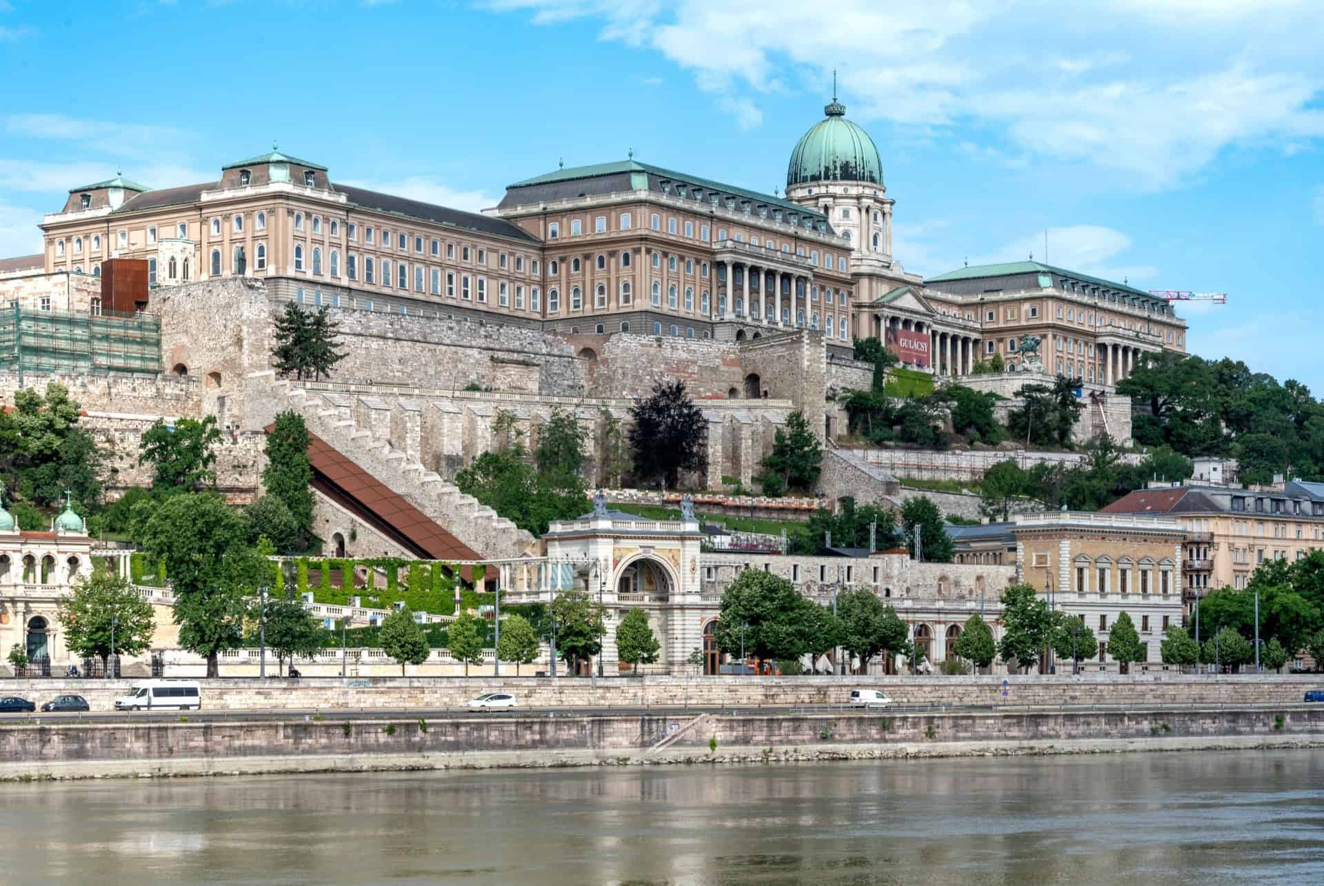 chateau de budapest