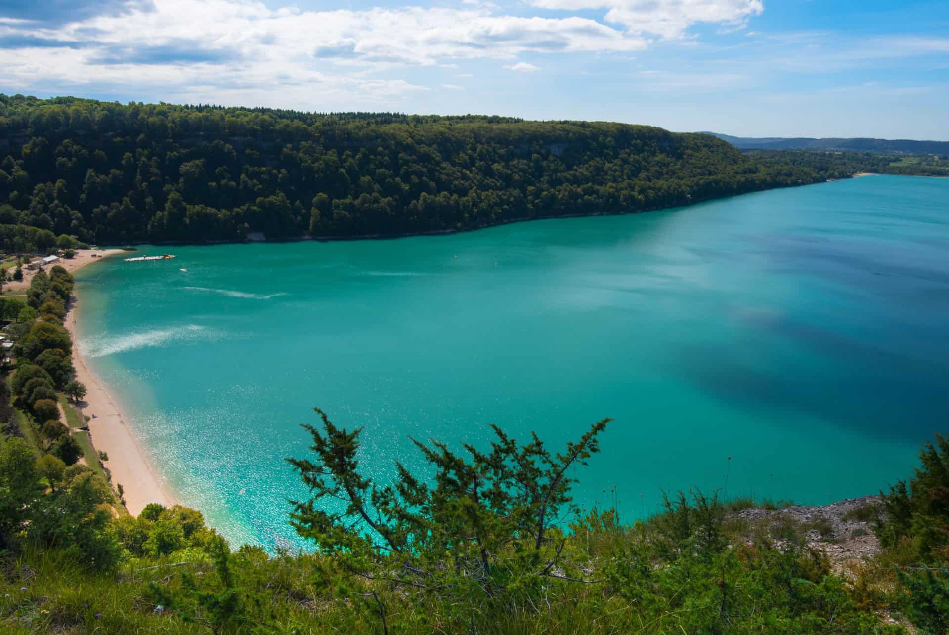 lac de chalin visiter le jura