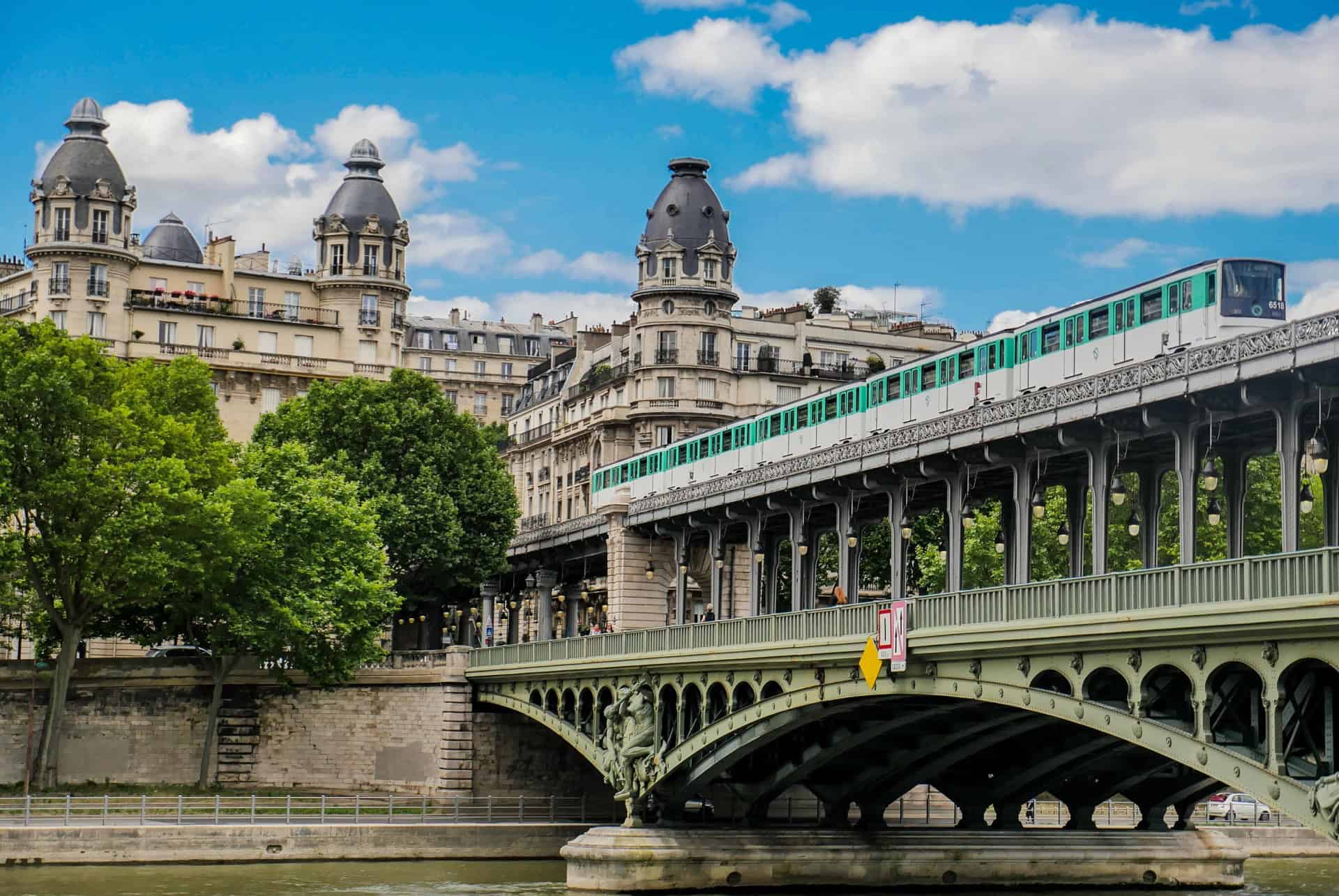 metropolitain paris