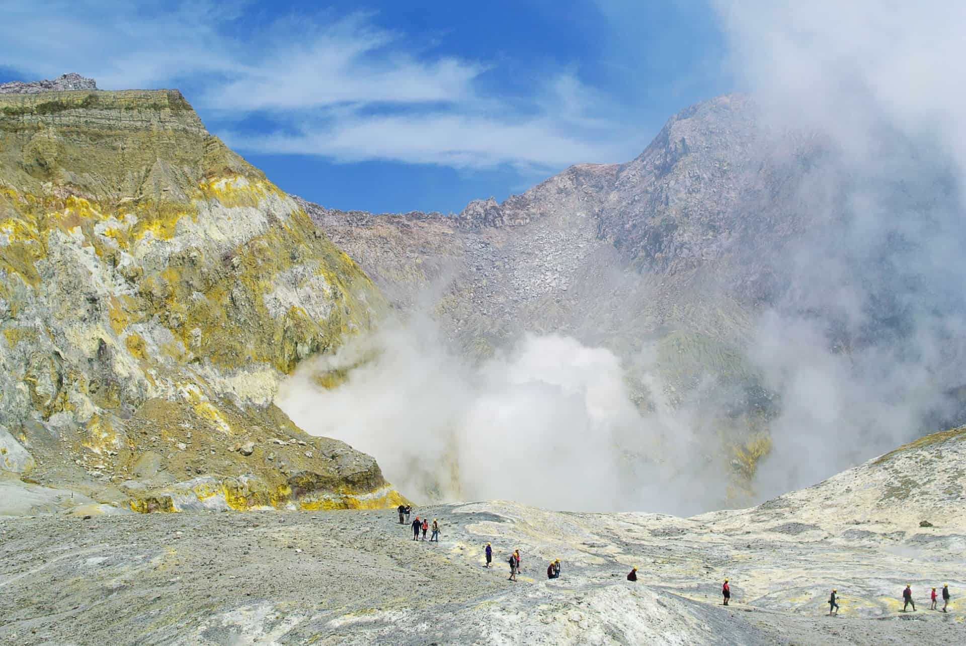 volcan white island