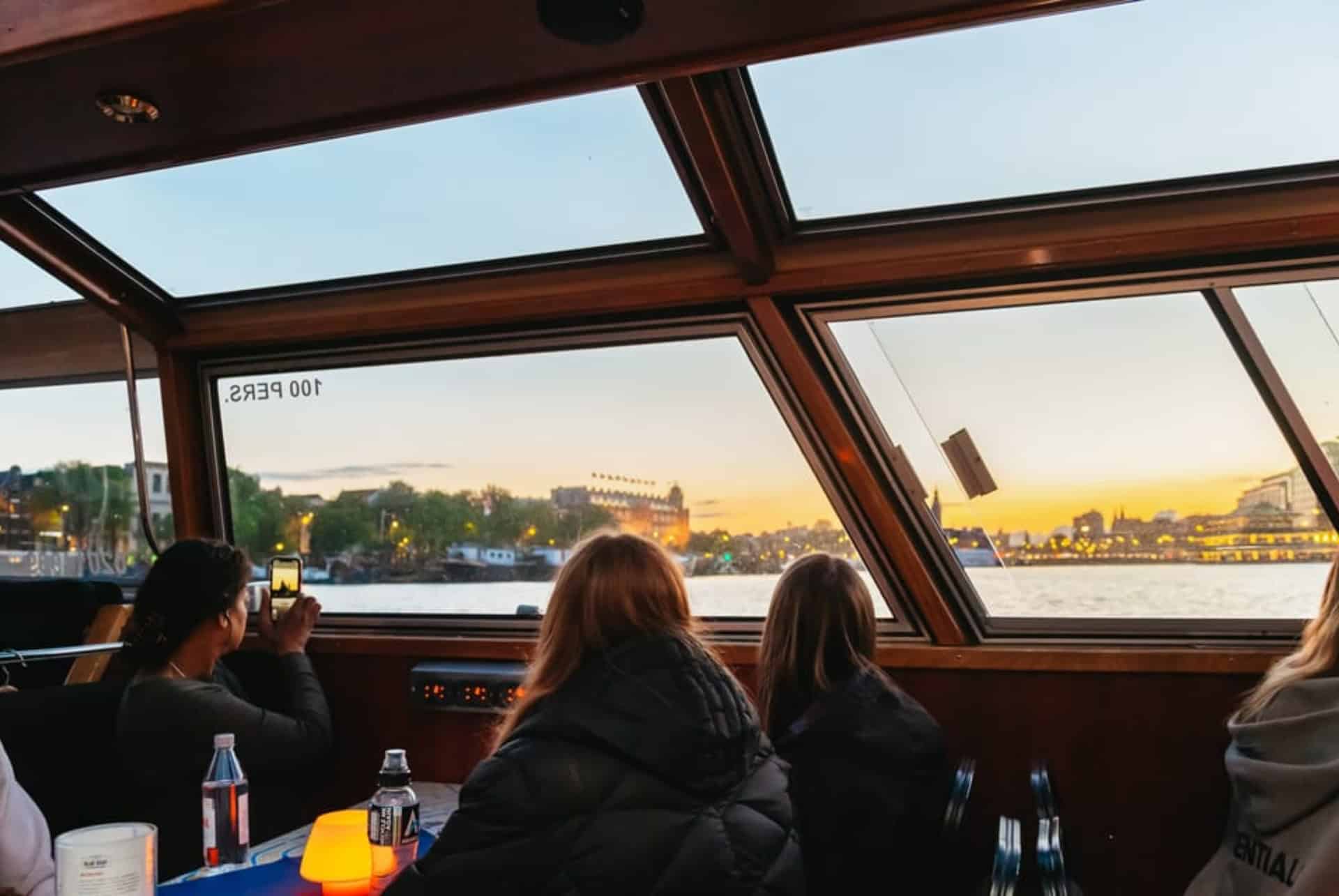 amsterdam en septembre croisiere soiree