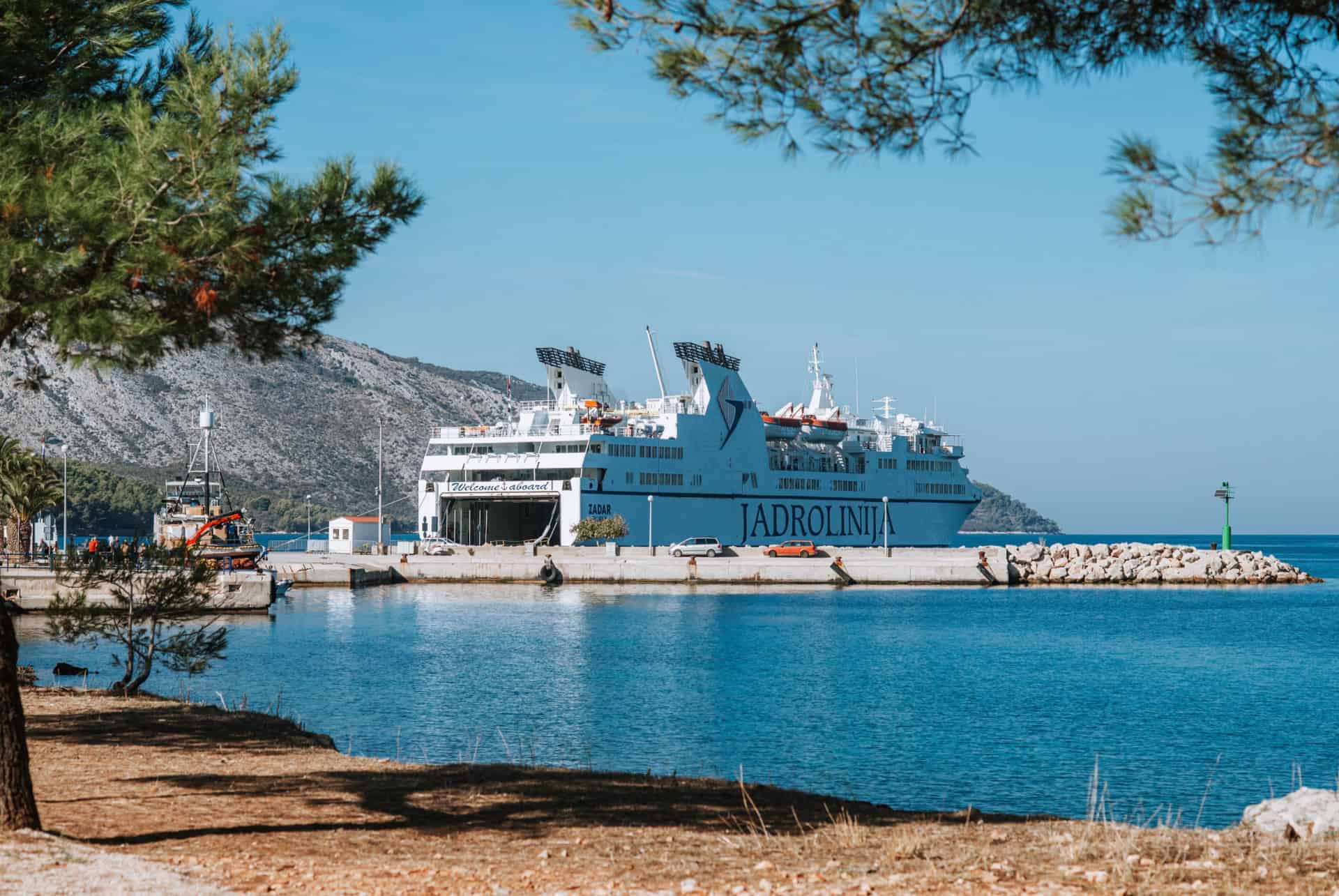 ferry hvar