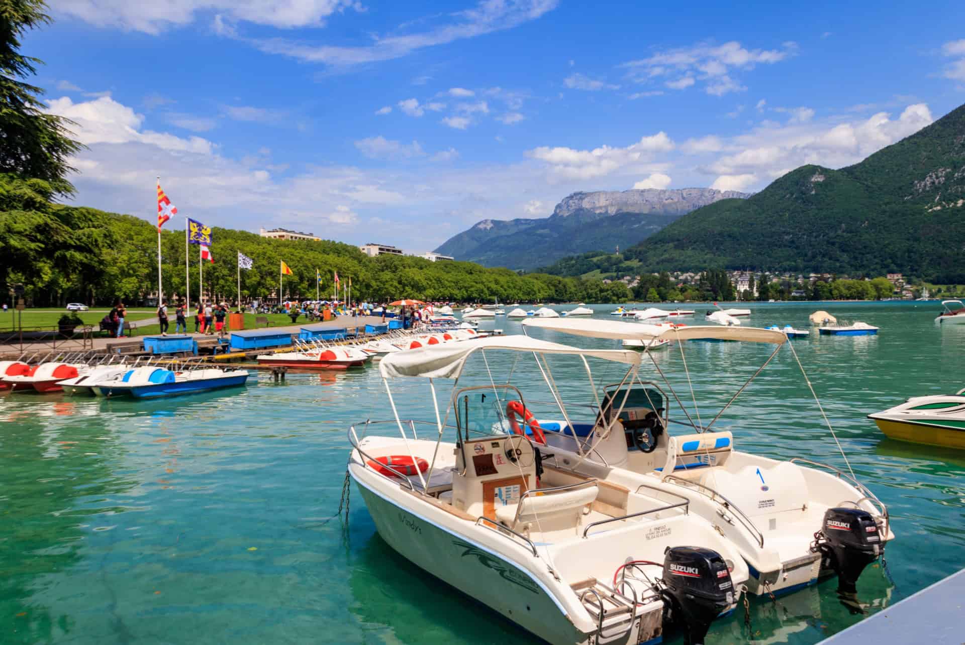 louer un bateau lac annecy