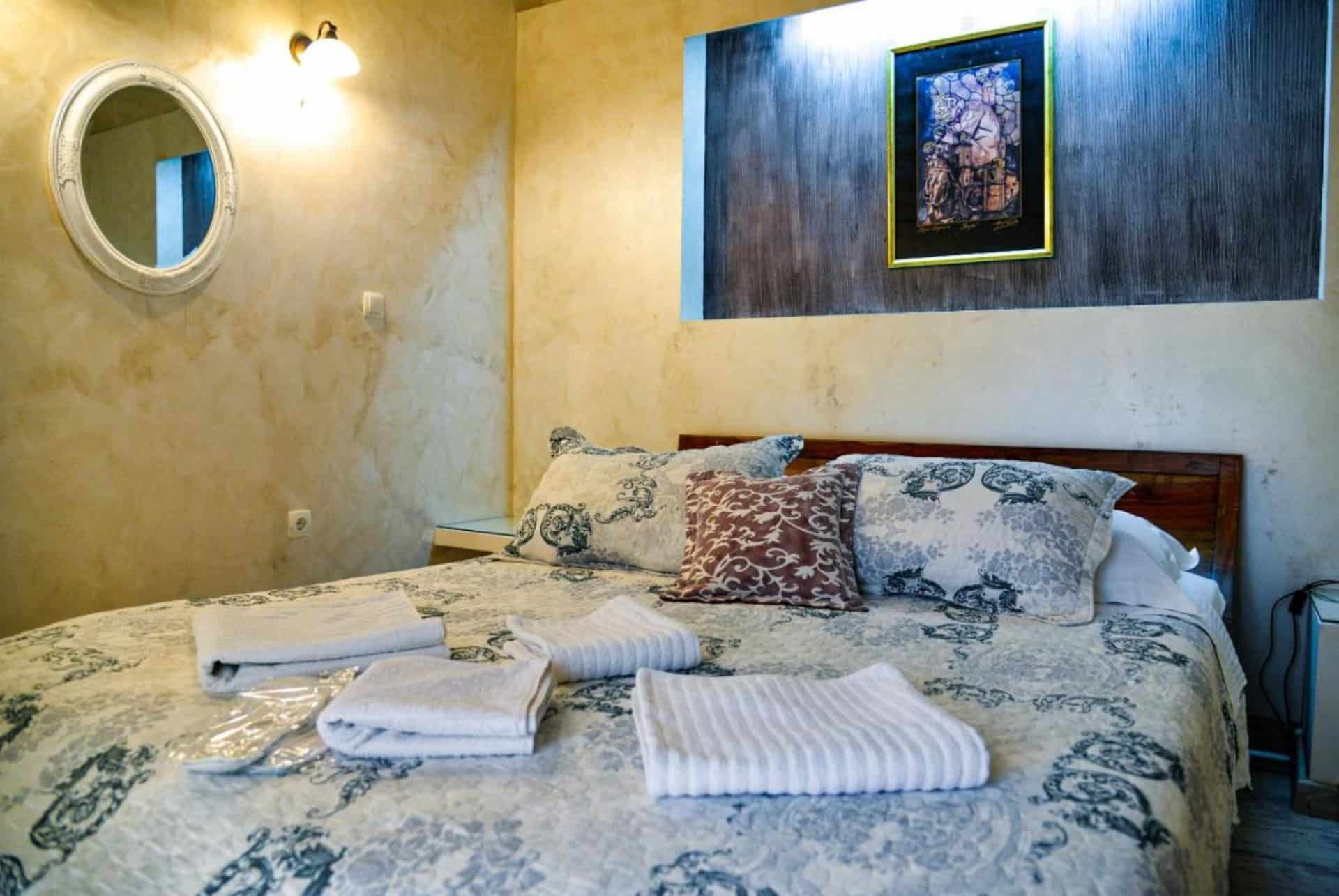 chambre garni hotel trianis