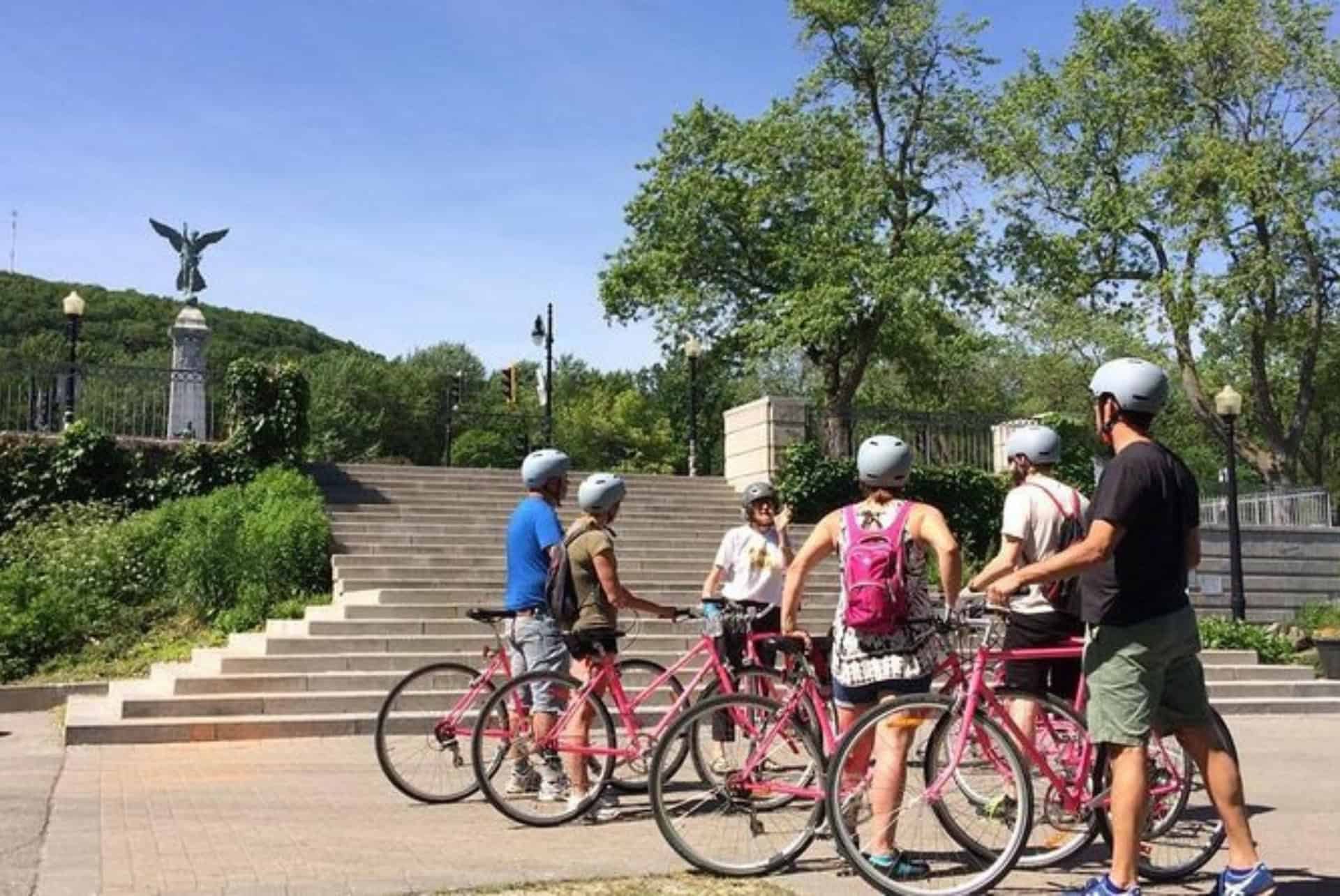 que faire a montreal - visite de la ville en velo