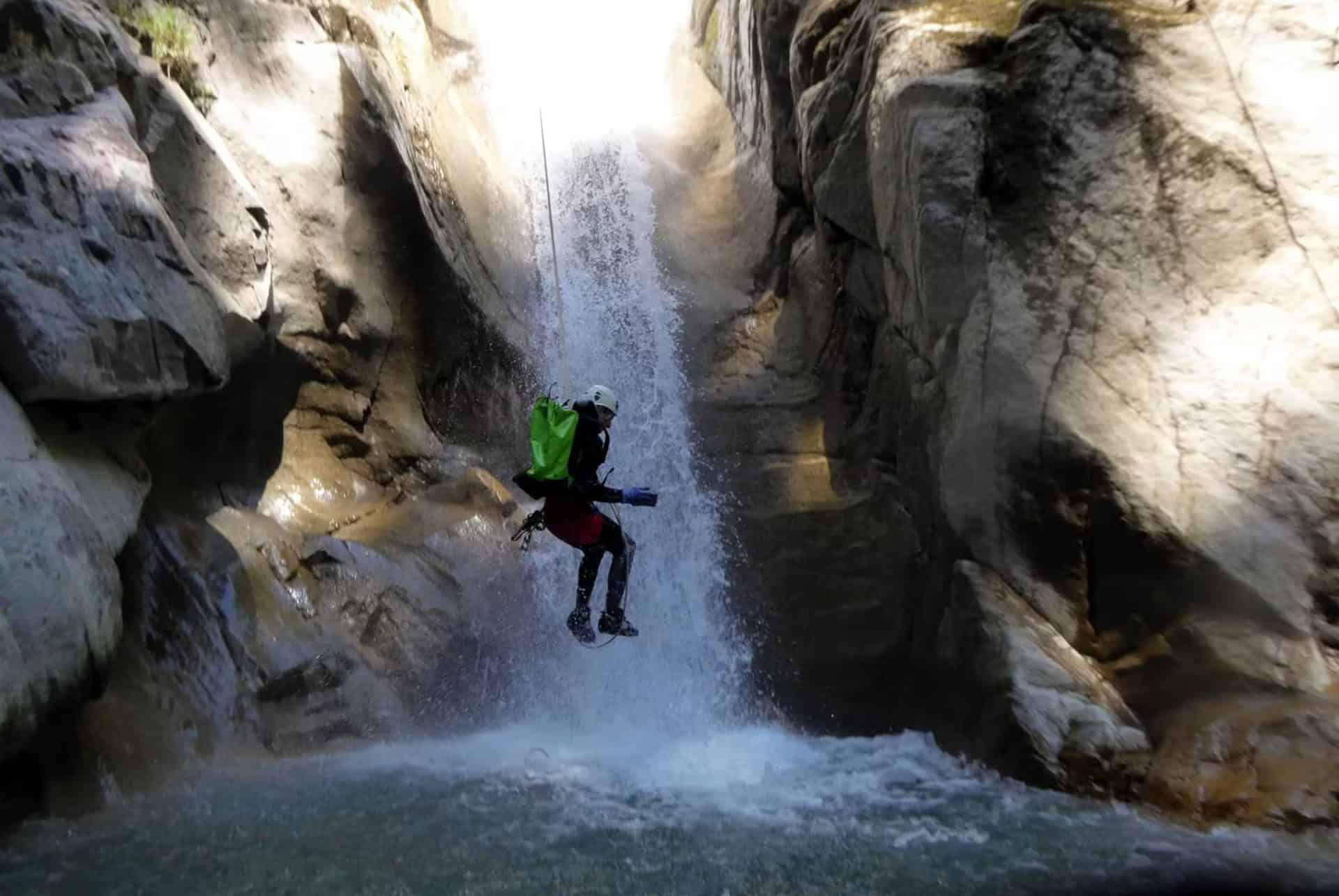 canyoning de la belle au bois a megeve pres de chamonix