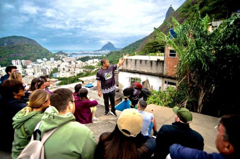 Visite guidée de la favela Santa Marta