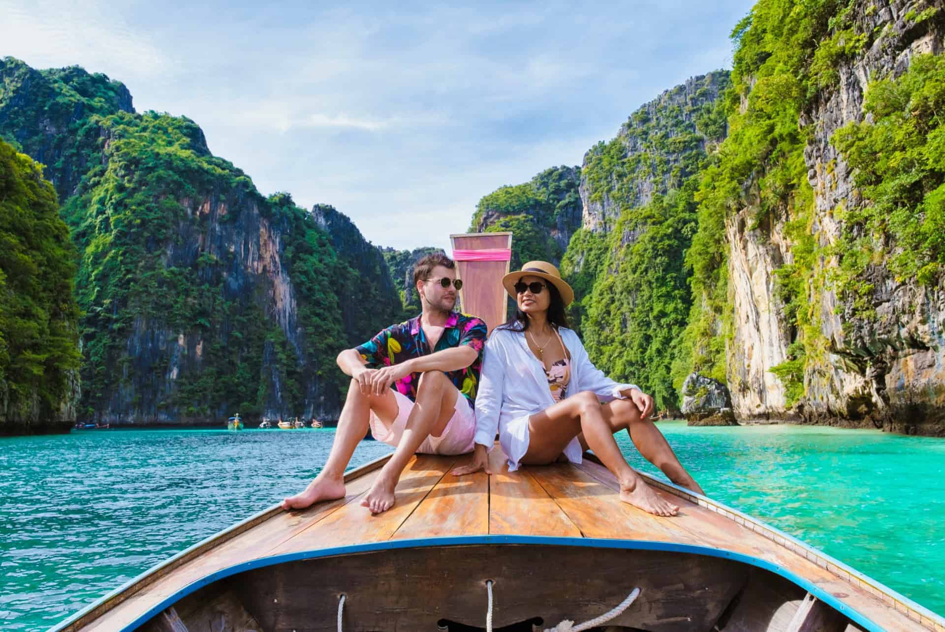 excursion romantique en bateau à thailande